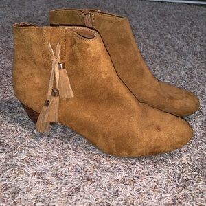 Francesca’s Brown booties